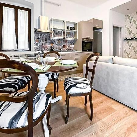 Luxury Stazione Centrale Elegante Loft Apartamento Trieste Exterior foto
