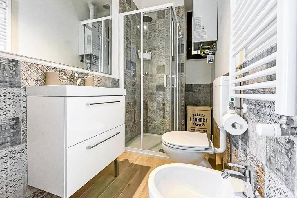 Luxury Stazione Centrale Elegante Loft Apartamento Trieste Exterior foto